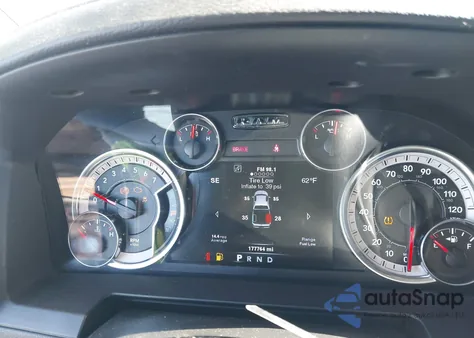 2014 Ram 1500 Laramie z USA, uszkodzony, nr VIN 1C6RR7NT9ES432324